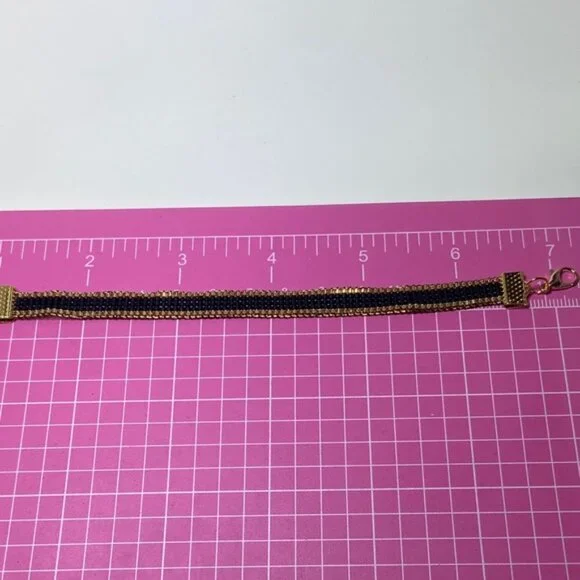 Black and Gold Stripe loom-beaded bracelet - Picture 5 of 6